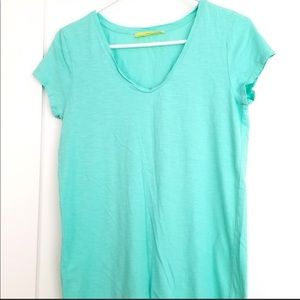 Teal v-neck tee
